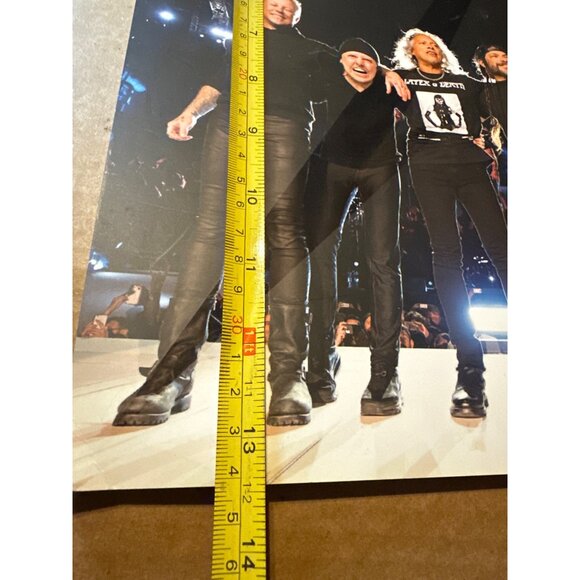 Metallica Worldwired Tour 2016/17/18 Concert Program Booklet - Picture 4 of 8